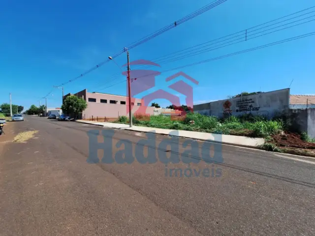 TERRENO NO RESIDENCIAL YPÊ, COM MEDIDAS DIFERENCIADAS 22,34 X 19,75 X 29,66 X 3,25, TOTAL DE 268,63 M², BAIRRO EM DESENVOLVIMENTO, FÁCIL ACESSO AO CENTRO DA CIDADE E A CIDADE VIZINHA, ÓTIMA OPORTUNIDAD. PARA MAIS INFORMAÇÕES CONSULTAR UM DE NOSSOS CORRETORES. Ref: 3977
