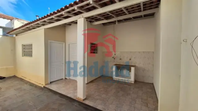 CASA NO CENTRO D BIRIGUI PARA MORADIA OU COMÉRCIO IDEAL PARA CLÍNICAS DE ESTÉTICA -SALÃO DE BELEZA E ESCRITÓRIO Ref: 5293 - 22