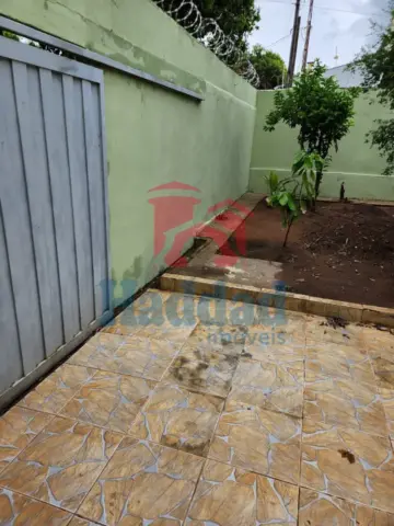 CASA COM SALÃO COMERCIAL  E OTIMA LOCALIZAÇÃO Ref: 6187 - F06187I