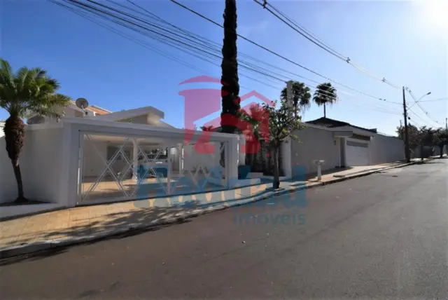 EXCELENTE CASA EM BAIRRO TRANQUILO Ref: 10722 - F05091B