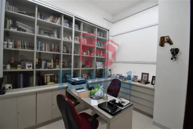 EXCELENTE CASA EM CONDOMINIO FECHADO DE ALTO PADRÃO Ref: 10805 - F14532C