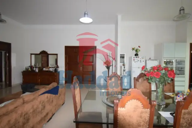 EXCELENTE CASA EM CONDOMINIO FECHADO DE ALTO PADRÃO Ref: 10805 - F14532G
