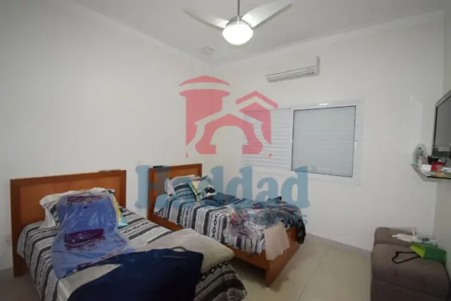 EXCELENTE CASA EM CONDOMINIO FECHADO DE ALTO PADRÃO Ref: 10805 - F14532AD