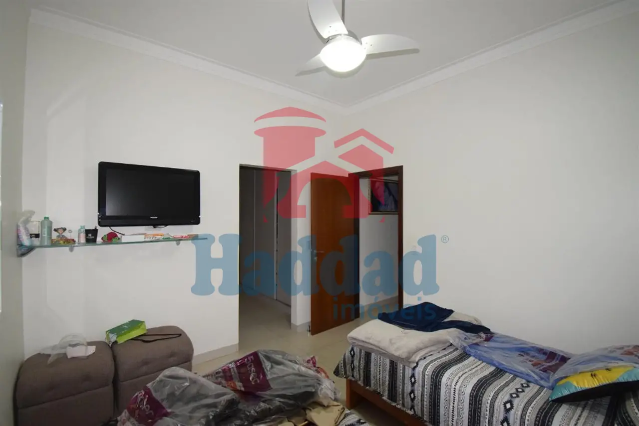 EXCELENTE CASA EM CONDOMINIO FECHADO DE ALTO PADRÃO Ref: 10805 - F14532AE