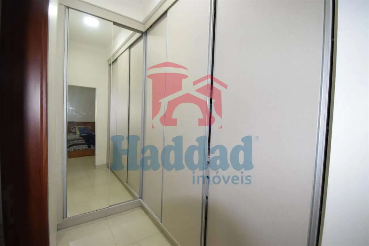 EXCELENTE CASA EM CONDOMINIO FECHADO DE ALTO PADRÃO Ref: 10805 - F14532AF