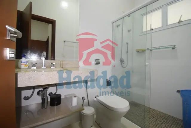 EXCELENTE CASA EM CONDOMINIO FECHADO DE ALTO PADRÃO Ref: 10805 - F14532AK