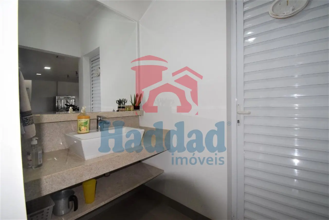 EXCELENTE CASA EM CONDOMINIO FECHADO DE ALTO PADRÃO Ref: 10805 - F14532AP
