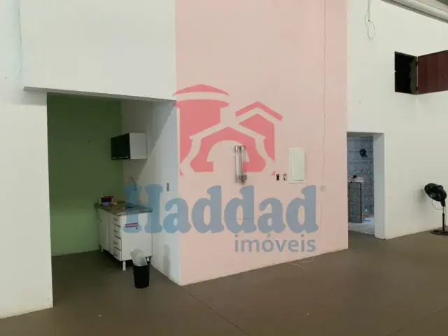BARRACÃO NO CENTRO DA CIDADE DE BIRIGUI, ÓTIMO PARA DIVERSOS TIPOS DE ATIVIDADES. Ref: 13921