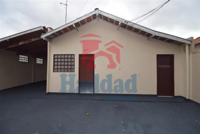 CASA PARA VENDA COM DUAS VAGAS DE GARAGEM Ref: 15276