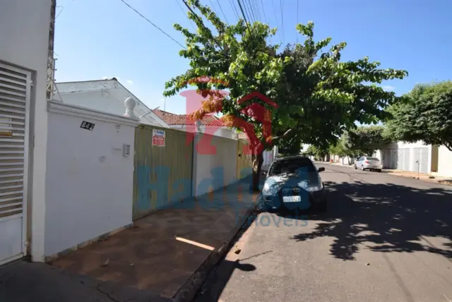 Venda: Casa no Parque Res. Laluce Excelente Terreno e Custo-Benefício Ref: 15473