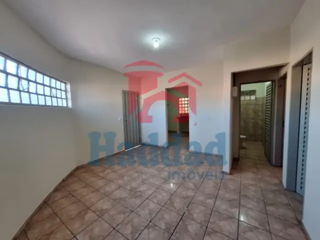 TRÊS CASAS  EM UM TERRENO!! – ÓTIMO NEGÓCIO PARA INVESTIR SEU DINHEIRO E OBTER RENDA. Ref: 15618 - 11