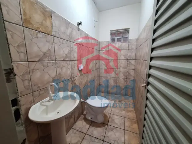 TRÊS CASAS  EM UM TERRENO!! – ÓTIMO NEGÓCIO PARA INVESTIR SEU DINHEIRO E OBTER RENDA. Ref: 15618 - 6