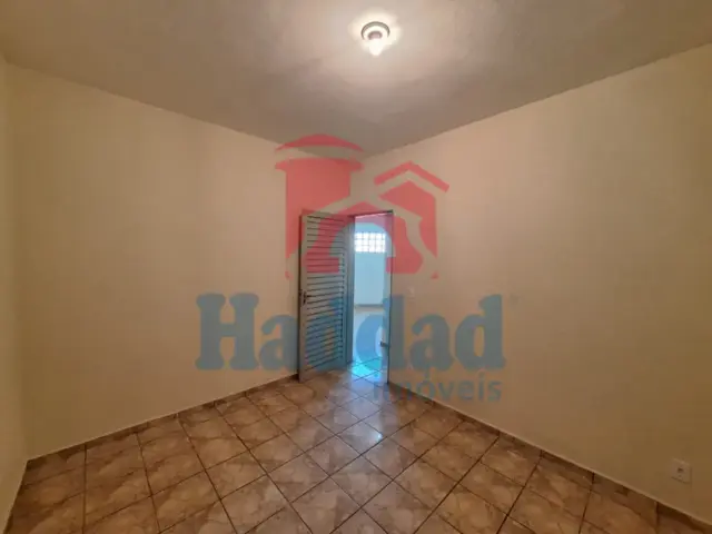 TRÊS CASAS  EM UM TERRENO!! – ÓTIMO NEGÓCIO PARA INVESTIR SEU DINHEIRO E OBTER RENDA. Ref: 15618 - 7