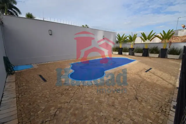 BAIRRO TRANQUILO, CASAS BOAS, PROXIMO AO CENTRO…!!! Ref: 15622