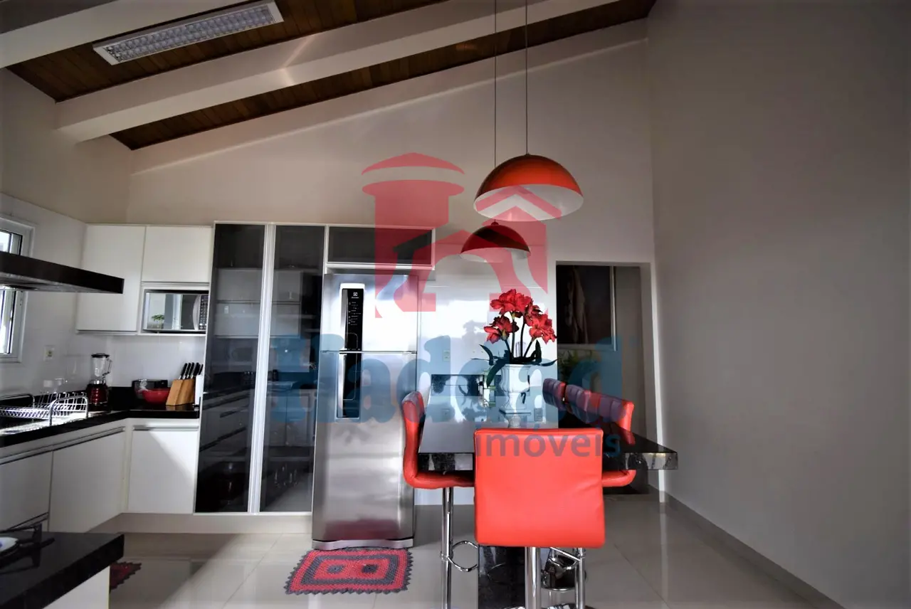 LINDA CASA A VENDA COM ÓTIMO ACABAMENTO Ref: 9351 - DSC_0037
