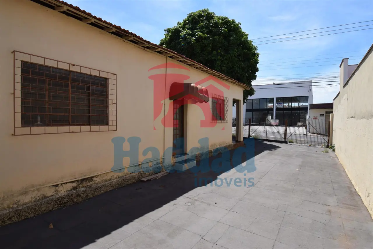 IMOVEL EM RUA COMERCIAL COM ALTO FLUXO Ref: 12471 - F12866F