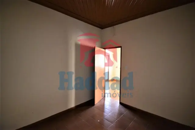 IMOVEL EM RUA COMERCIAL COM ALTO FLUXO Ref: 12471 - F12866Q