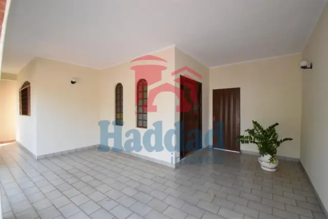 CASA EM OTIMO ESTADO DE CONSERVAÇÃO E LOCALIZAÇÃO, A VENDA EM BIRIGUI SP Ref: 13291