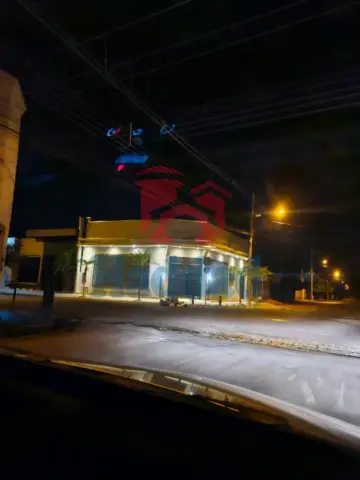 EXCELENTE SALÃO COMERCIAL EM LOCALIZAÇÃO ESTRATÉGICA Ref: 15655 - 04