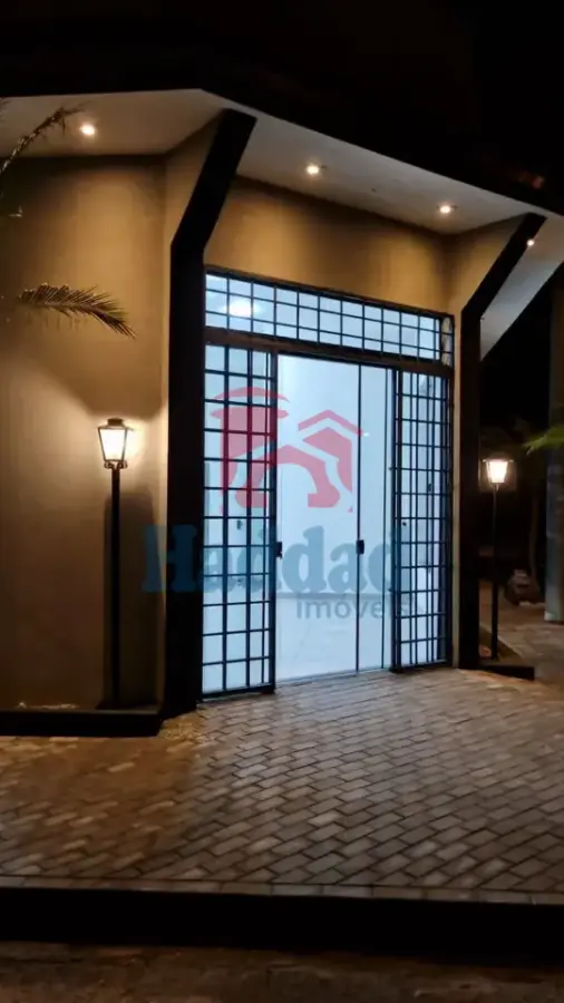 EXCELENTE SALÃO COMERCIAL EM LOCALIZAÇÃO ESTRATÉGICA Ref: 15655 - 07