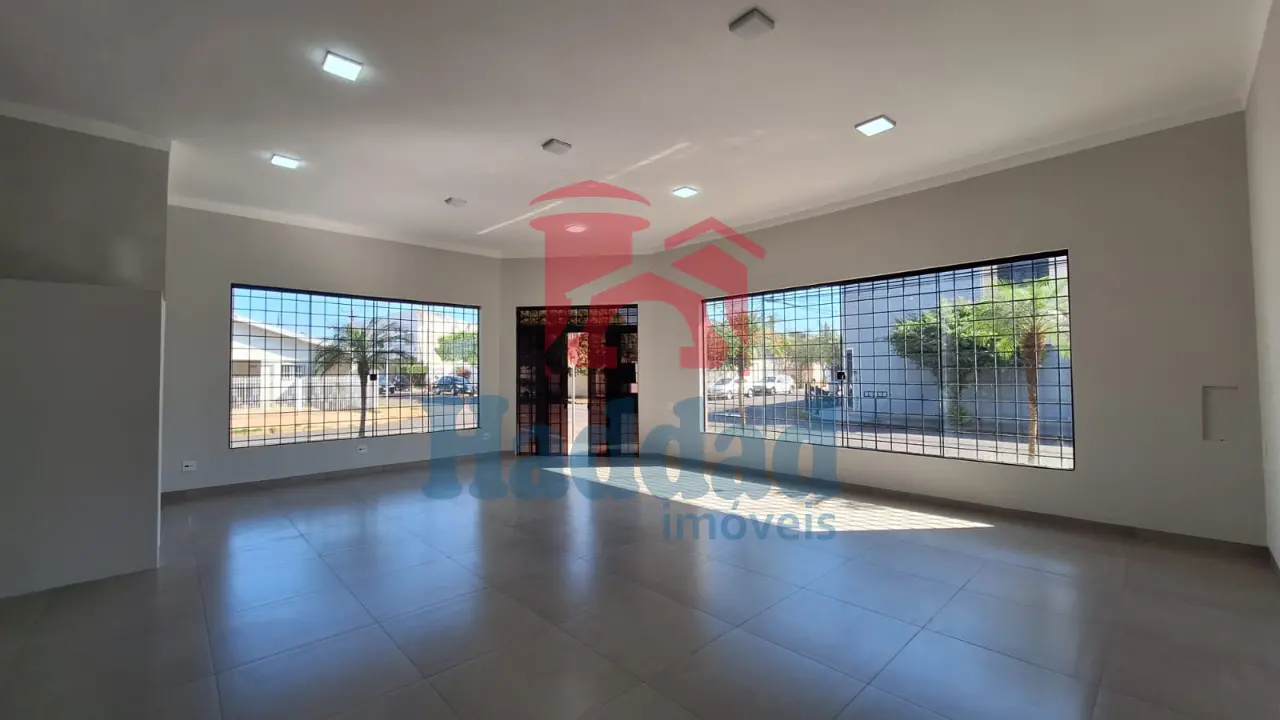 EXCELENTE SALÃO COMERCIAL EM LOCALIZAÇÃO ESTRATÉGICA Ref: 15655 - 05