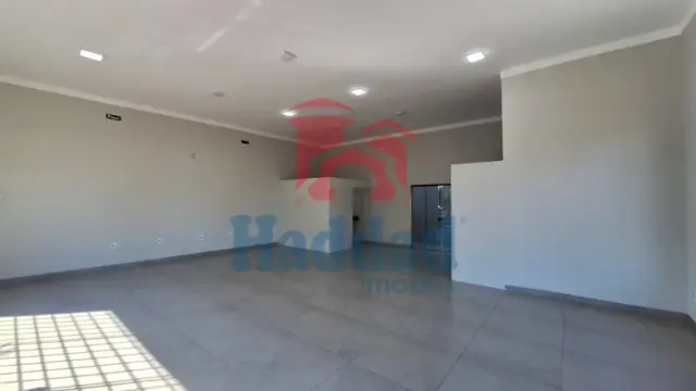 EXCELENTE SALÃO COMERCIAL EM LOCALIZAÇÃO ESTRATÉGICA Ref: 15655 - 06