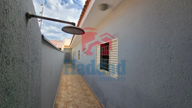 SUA PRIMEIRA CASA PRÓPRIA ESTÁ AQUI: CONFORTÁVEL E BEM LOCALIZADA! Ref: 8972 - 01 (2)
