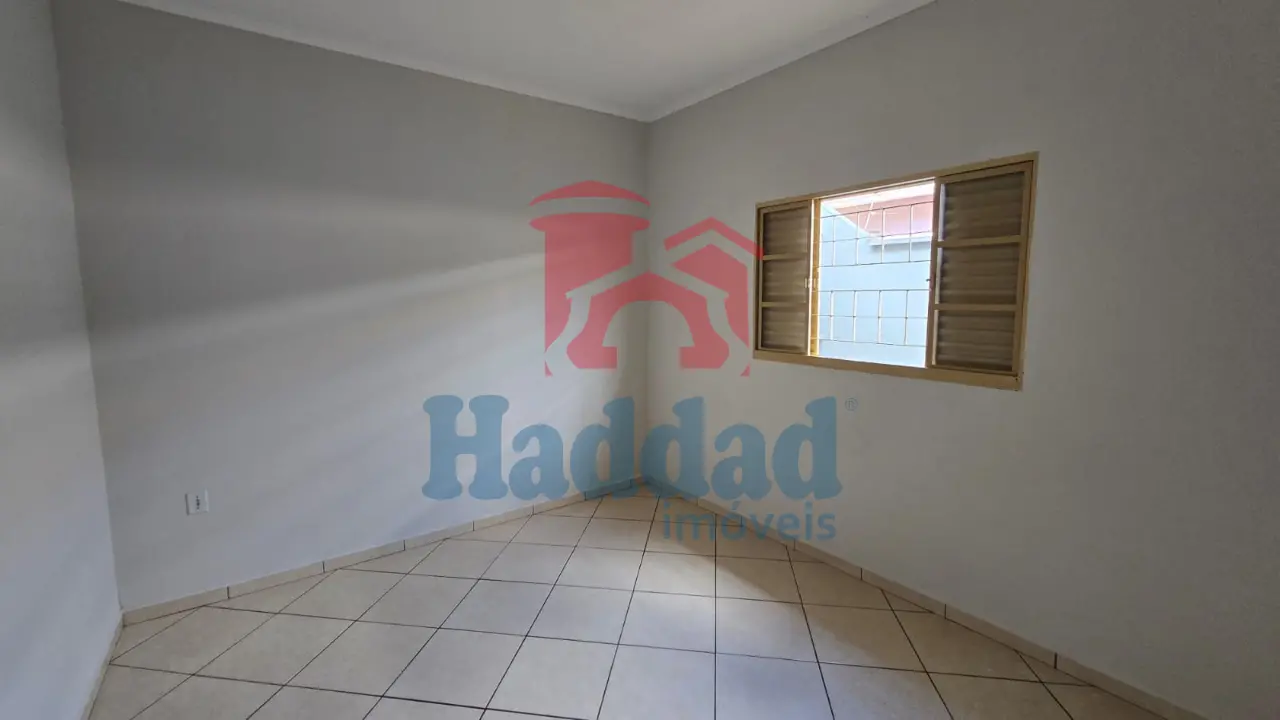 SUA PRIMEIRA CASA PRÓPRIA ESTÁ AQUI: CONFORTÁVEL E BEM LOCALIZADA! Ref: 8972 - 01 (7)