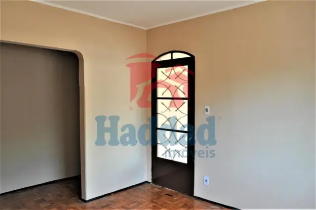 CASA ESQUINA PRIVILEGIADA EM POSIÇAO IDEAL PARA COMERCIO EM FRENTE A CONDOMINIO EM BIRIGUI Ref: 12634 - F09505K