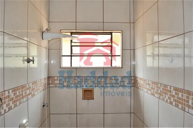 CASA ESQUINA PRIVILEGIADA EM POSIÇAO IDEAL PARA COMERCIO EM FRENTE A CONDOMINIO EM BIRIGUI Ref: 12634 - F09505Q