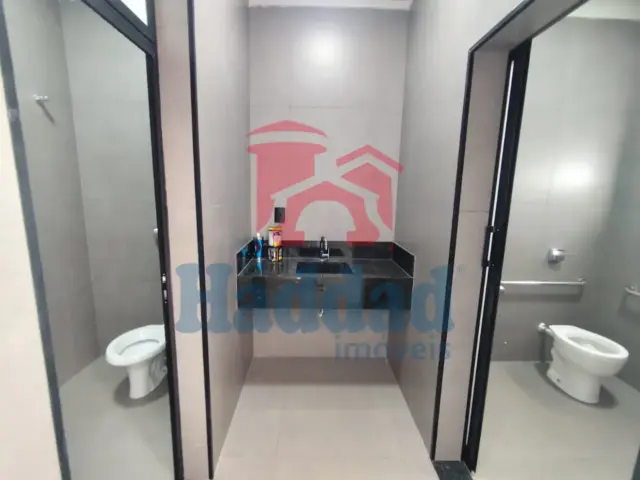 Excelente imóvel comercial com 405,76 m² de área construída, implantado em terreno de 342,00 m² Ref: 15225 - WhatsApp Image 2025-02-10 at 13
