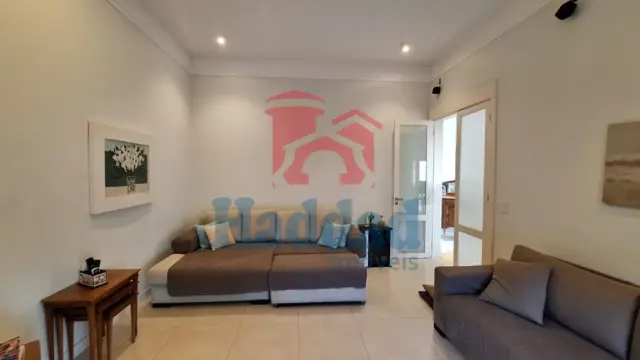 EXCELENTE RESIDÊNCIA COM SUÍTE MASTER, PLANEJADOS E ÁREA DE LAZER EXCLUSIVA CONDOMÍNIO DE ALTO PADRÃO Ref: 15641 - 07