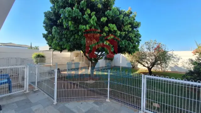 EXCELENTE RESIDÊNCIA COM SUÍTE MASTER, PLANEJADOS E ÁREA DE LAZER EXCLUSIVA CONDOMÍNIO DE ALTO PADRÃO Ref: 15641 - 17