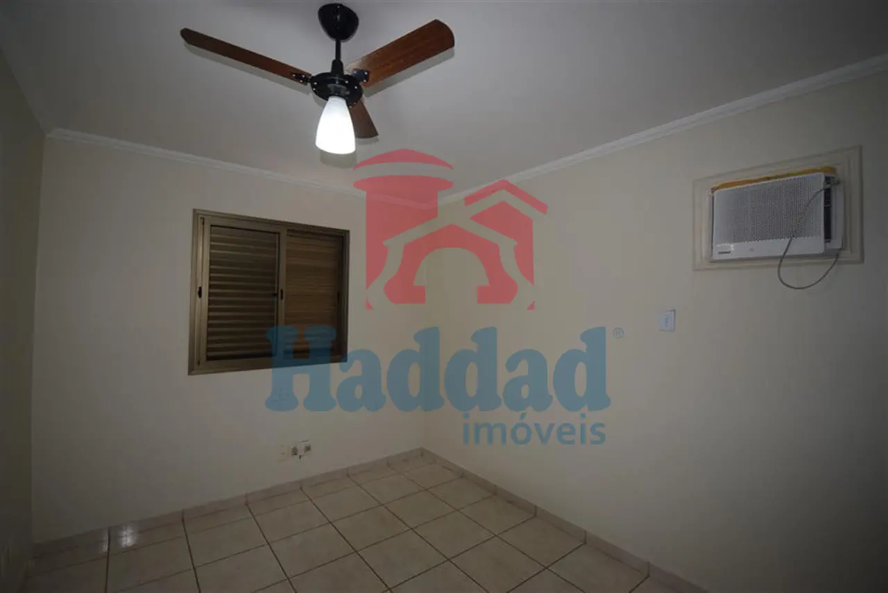 APARTAMENTO BEM LOCALIZADO COM TRÊS DORMITÓRIOS SENDO UMA SUITE. Ref: 15645 - DSC_0011