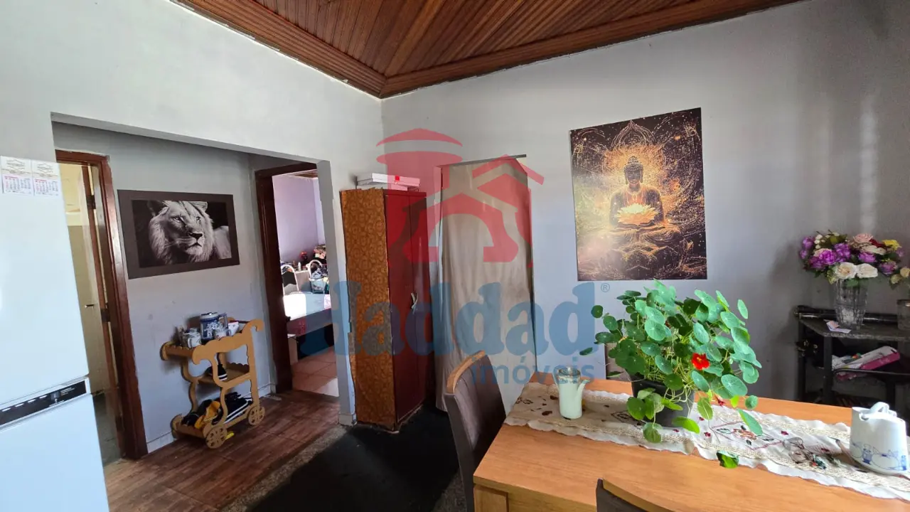 IMÓVEL RESIDENCIAL EM AREA CENTRAL. Ref: 15665 - 01 (14)