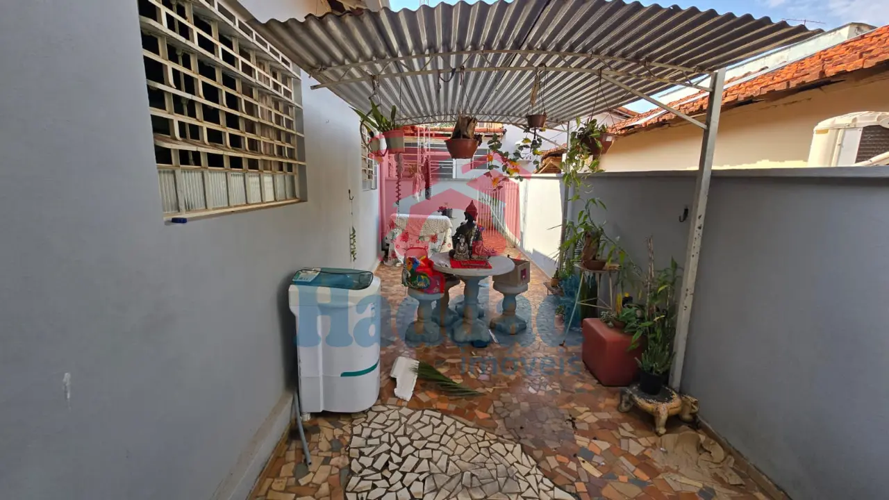 IMÓVEL RESIDENCIAL EM AREA CENTRAL. Ref: 15665 - 01 (4)