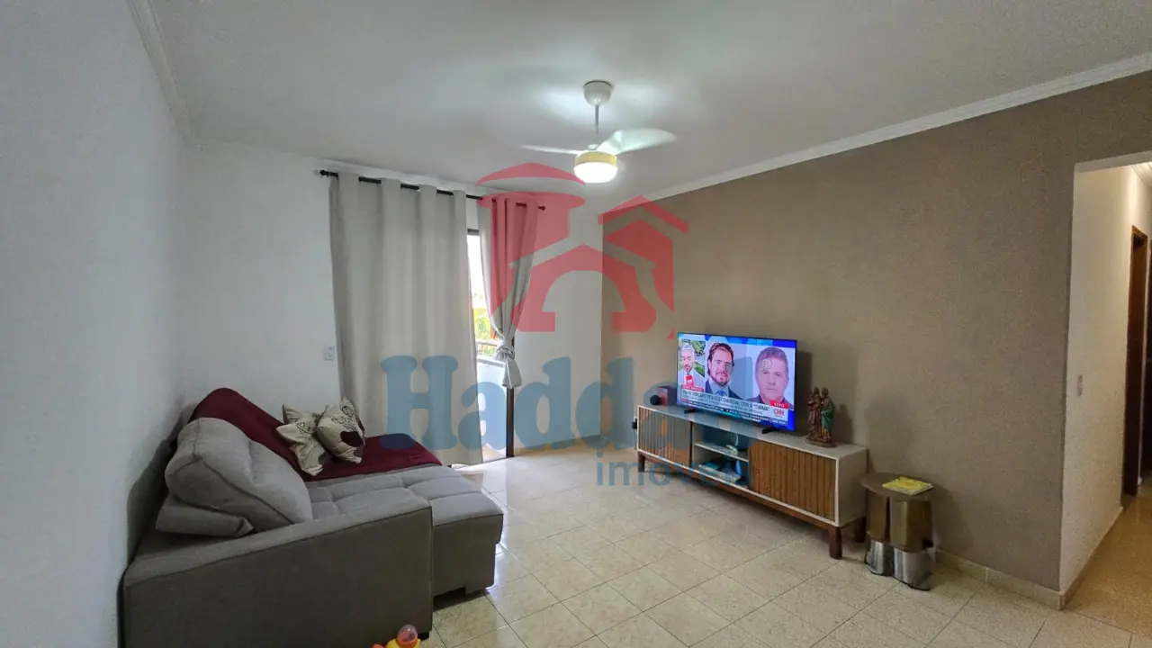 APARTAMENTO EM AREA CENTRAL Ref: 15667 - 002
