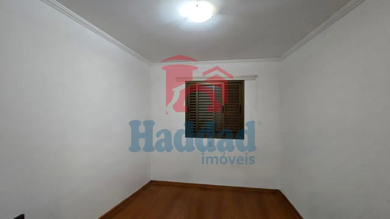 APARTAMENTO EM AREA CENTRAL Ref: 15667 - 006