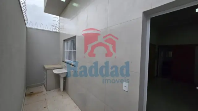 CASA NOVA EM ÓTIMA LOCALIZAÇÃO. Ref: 15675 - 001 (3)