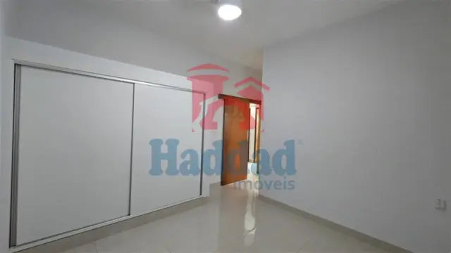 COND. FECHADO – LOCALIZAÇÃO PRIVILIGIADA / HADDAD IMÓVEIS 18 3211-7666 Ref: 15676 - 001 (23)