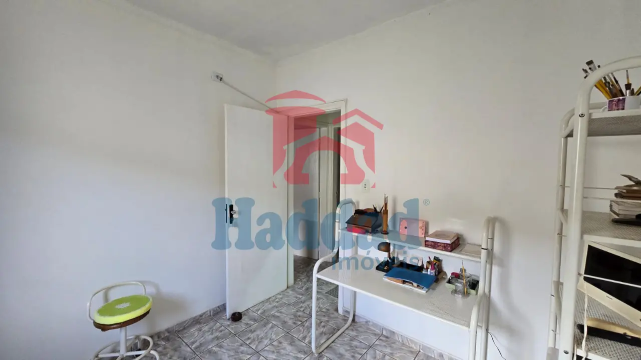CASA COM EXELENTE LOCALIZAÇÃO E PROXIMO CENTRO Ref: 15683 - 001 (13)