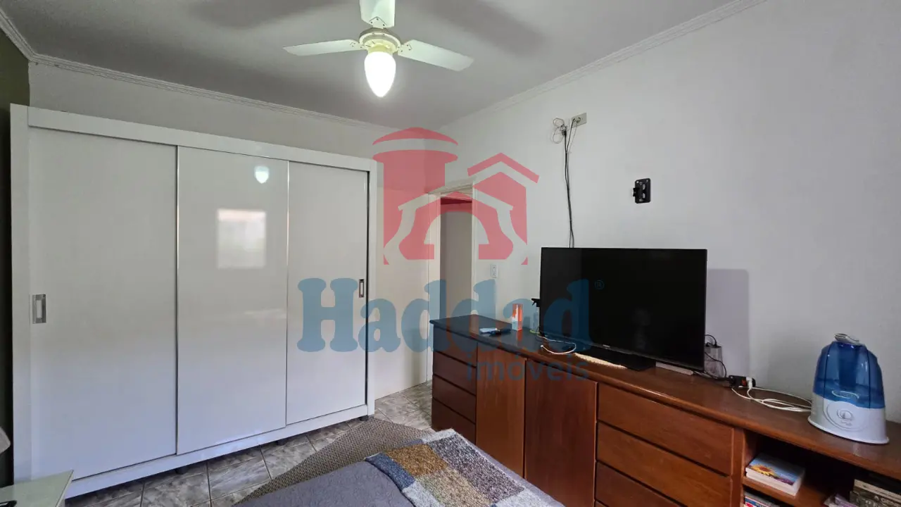 CASA COM EXELENTE LOCALIZAÇÃO E PROXIMO CENTRO Ref: 15683 - 001 (14)