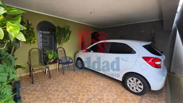CASA COM EXELENTE LOCALIZAÇÃO E PROXIMO CENTRO Ref: 15683 - 001 (26)
